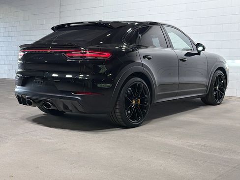 Certified 2023 Porsche Cayenne Turbo GT AWD/4WD image 7