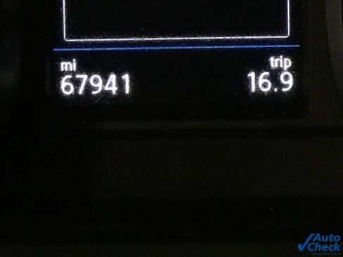 Used 2021 Volkswagen Atlas Cross Sport SE image 50