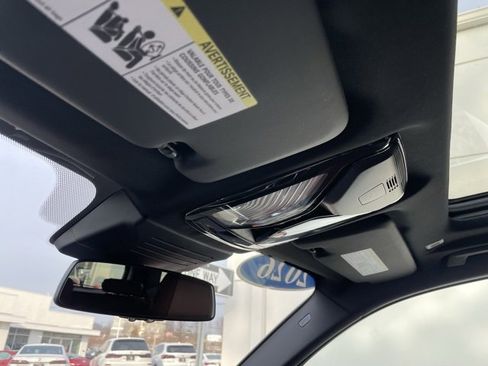 Certified 2026 BMW X5 xDrive40i w/ Premium Package image 24