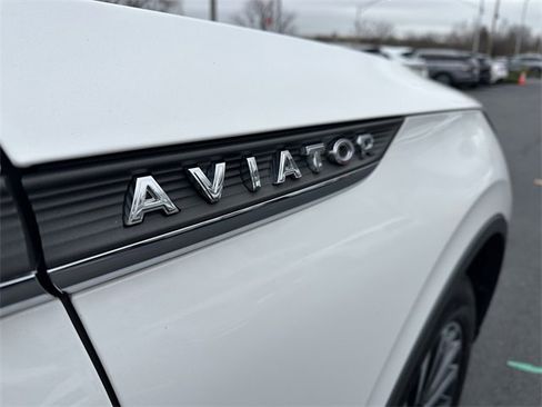 Certified 2023 Lincoln Aviator AWD w/ Premium Package image 47