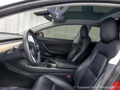 Used 2020 Tesla Model 3 Performance image 12