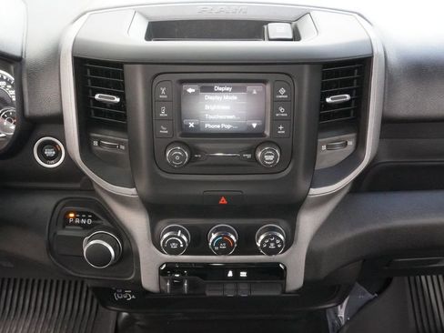 Used 2024 RAM 2500 Tradesman w/ Chrome Appearance Group image 19