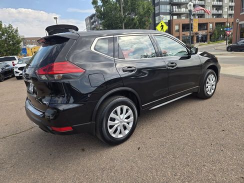 Used 2017 Nissan Rogue S AWD/4WD image 10