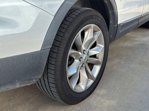 Used 2013 Ford Explorer Limited image 8