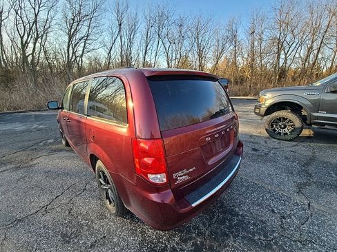 Used 2019 Dodge Grand Caravan GT image 5