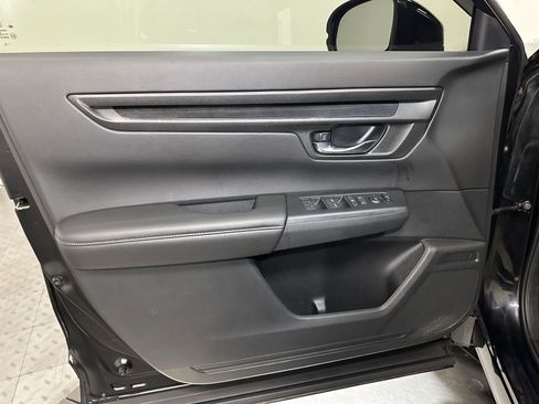 Certified 2025 Honda CR-V EX image 20