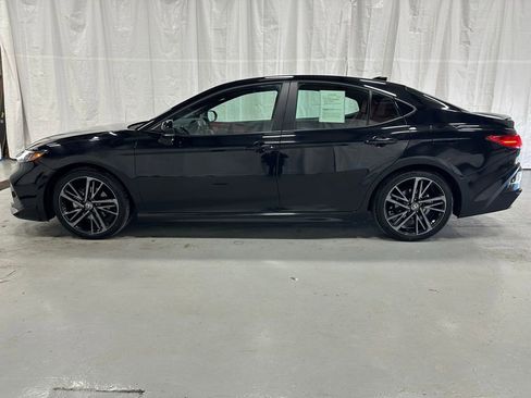 Used 2025 Toyota Camry XSE image 4