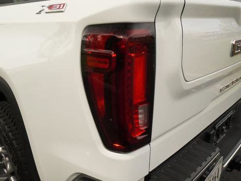 Used 2026 GMC Sierra 1500 SLT w/ SLT Premium Plus Package AWD/4WD image 37
