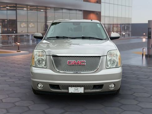 Used 2007 GMC Yukon Denali AWD/4WD image 9