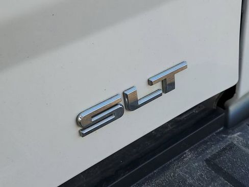 Used 2018 GMC Sierra 1500 SLT image 39