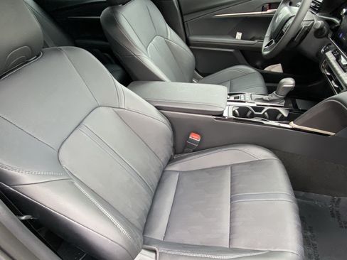Used 2026 Toyota Camry XSE FWD image 10