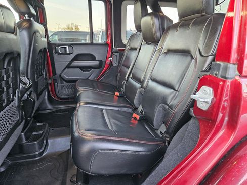 Used 2021 Jeep Wrangler Unlimited Rubicon image 30