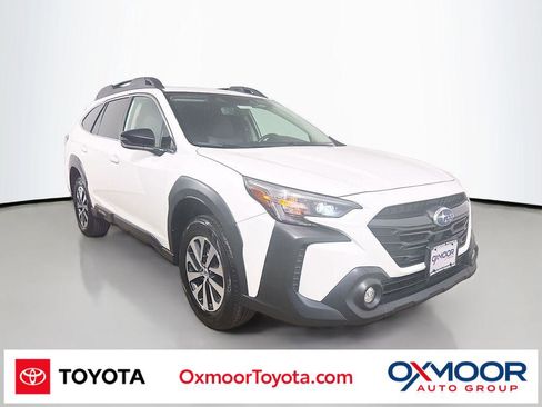 Used 2024 Subaru Outback Premium AWD/4WD image 1