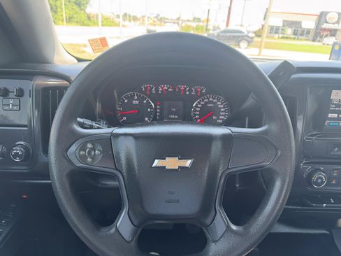 Used 2017 Chevrolet Silverado 1500 W/T w/ WT Convenience Package AWD/4WD image 12