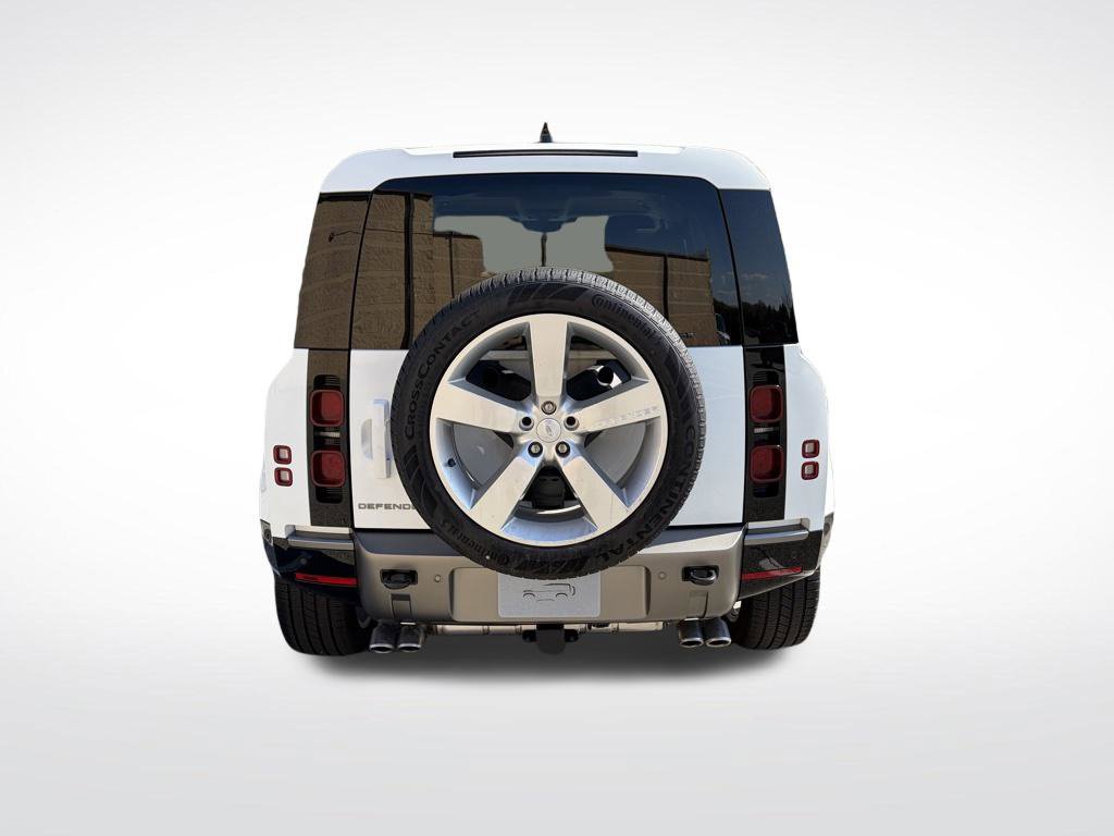 New 2025 Land Rover Defender 110 X-Dynamic SE AWD/4WD image 7