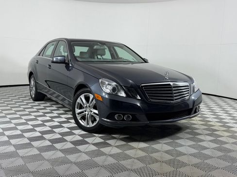 Used 2010 Mercedes-Benz E 350 Sedan image 2