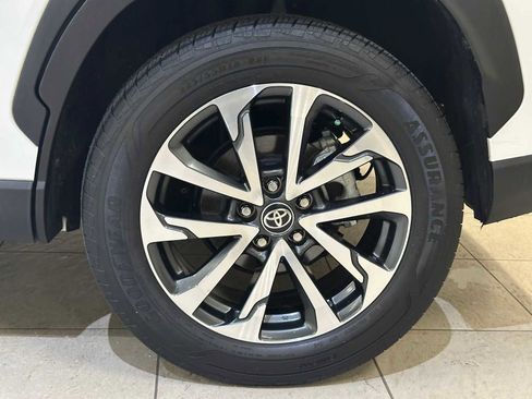 Certified 2023 Toyota Corolla Cross XLE w/ Convenience Package image 8