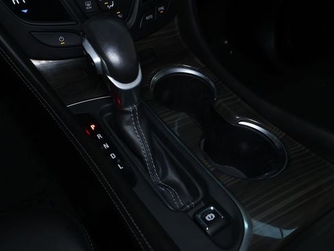 Used 2019 Buick Envision Essence image 34