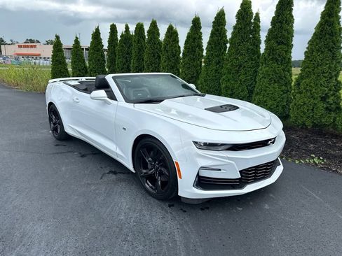 Used 2020 Chevrolet Camaro SS RWD image 21