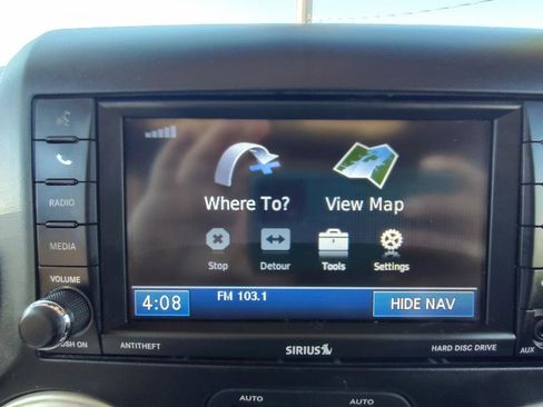 Used 2012 Jeep Wrangler Unlimited Sahara w/ Connectivity Group AWD/4WD image 29