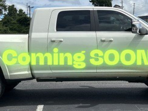 Used 2023 RAM 3500 Limited AWD/4WD image 9