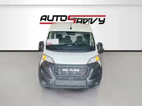 Used 2025 RAM ProMaster 2500 FWD image 2