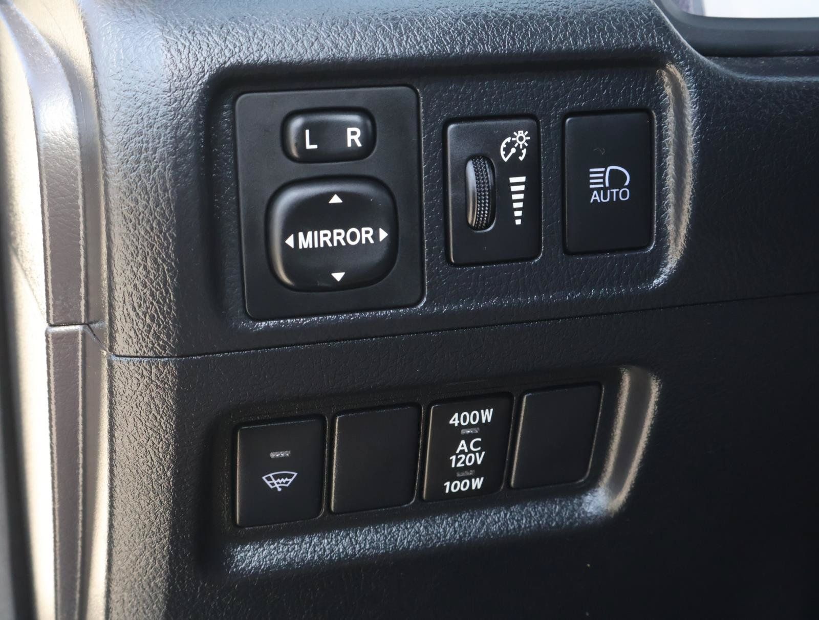 Used 2021 Toyota 4Runner SR5 Premium w/ Moonroof Package AWD/4WD image 24