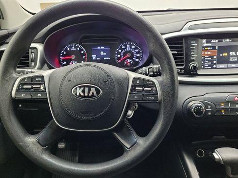 Used 2019 Kia Sorento L FWD image 22