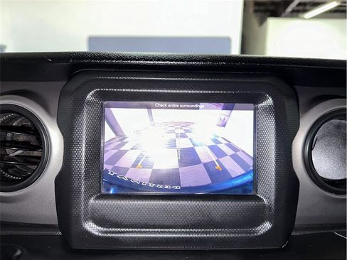 Used 2021 Jeep Wrangler Unlimited Willys image 42