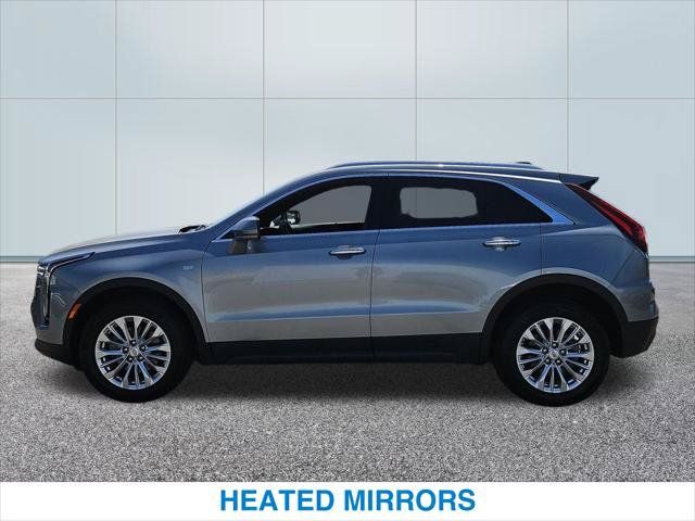 Used 2024 Cadillac XT4 Luxury w/ Cold Weather Package FWD image 10