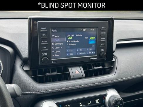 Used 2022 Toyota RAV4 XLE image 9