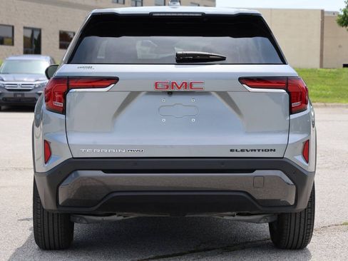 Used 2025 GMC Terrain Elevation AWD/4WD image 10