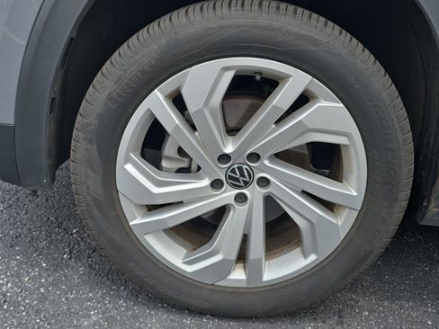 Used 2023 Volkswagen Atlas Cross Sport SE FWD image 27