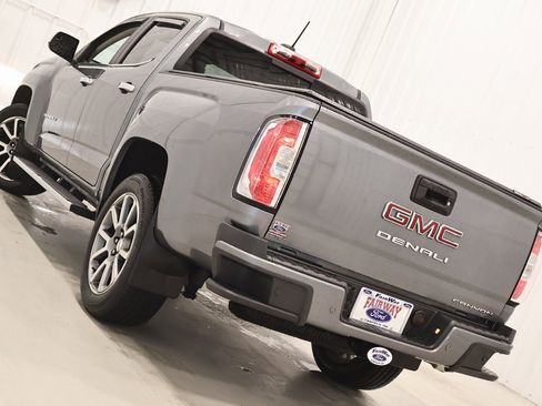 Used 2021 GMC Canyon Denali image 36