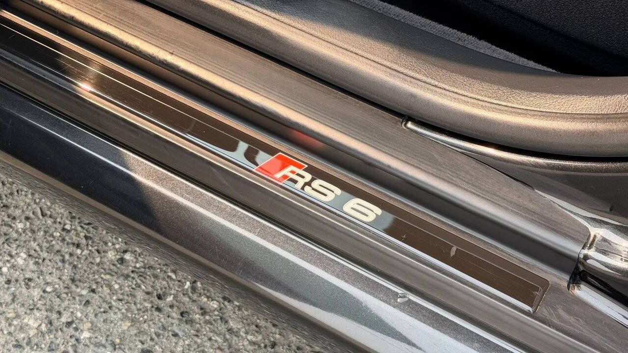 Used 2003 Audi RS 6 AWD/4WD image 11
