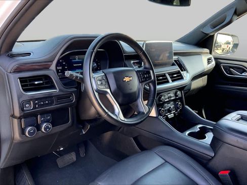 Used 2024 Chevrolet Tahoe LT RWD image 17