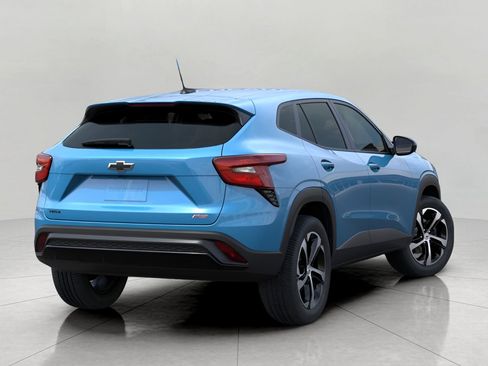 New 2026 Chevrolet Trax RS w/ Sunroof Package FWD image 4
