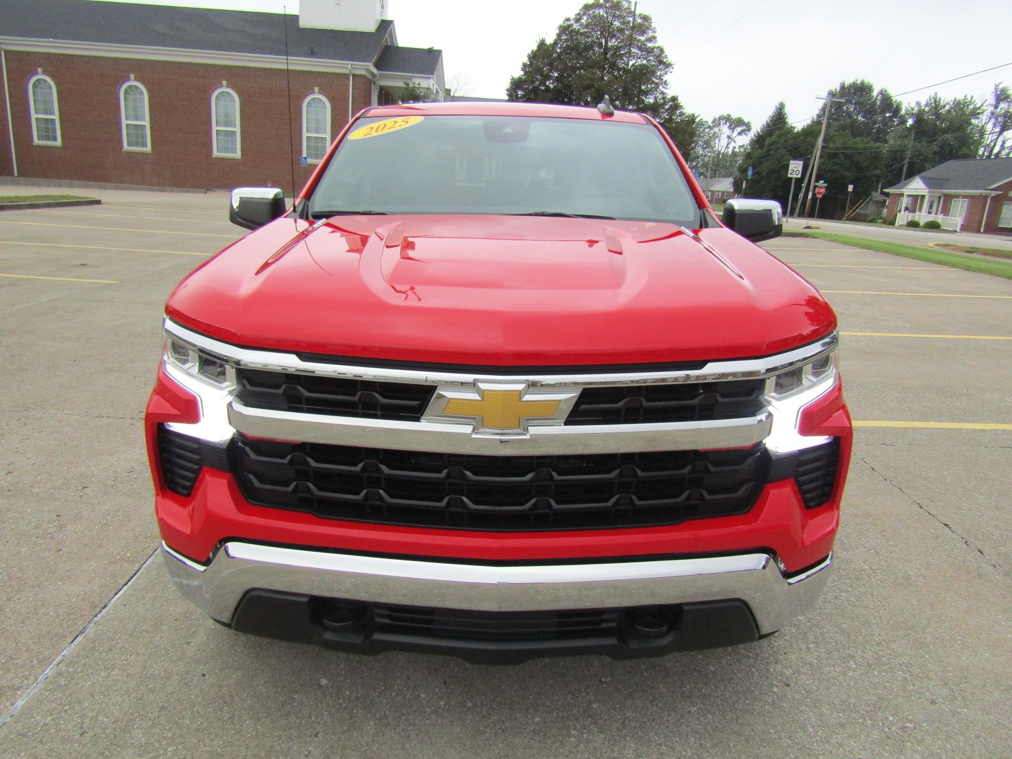 Used 2025 Chevrolet Silverado 1500 LT AWD/4WD image 8