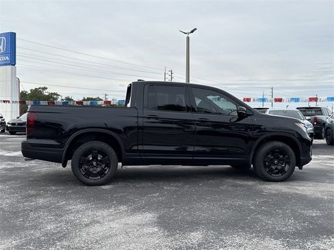 New 2026 Honda Ridgeline Black Edition image 4