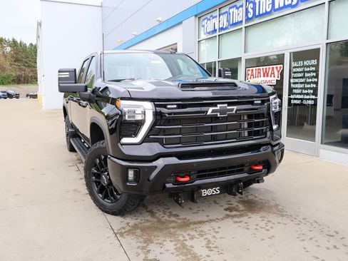 Used 2025 Chevrolet Silverado 2500 LT w/ Trail Boss Package AWD/4WD image 43
