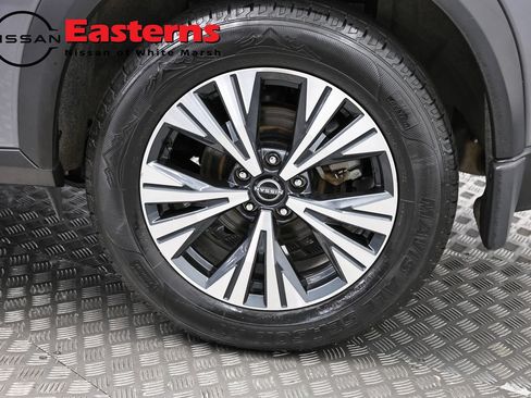 Used 2023 Nissan Rogue SV w/ SV Premium B Package AWD/4WD image 29