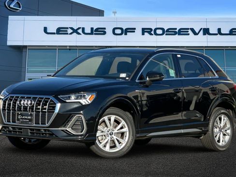 Used 2023 Audi Q3 2.0T Premium image 1