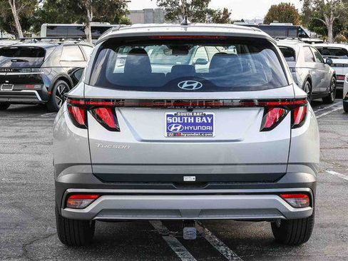 New 2026 Hyundai Tucson SE image 5