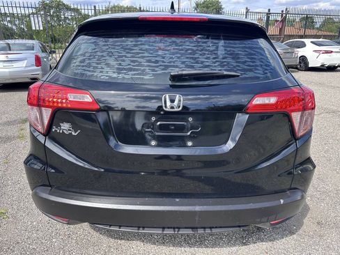 Used 2016 Honda HR-V LX image 6