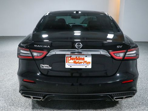 Used 2022 Nissan Maxima SV w/ Floor Mat Group FWD image 8