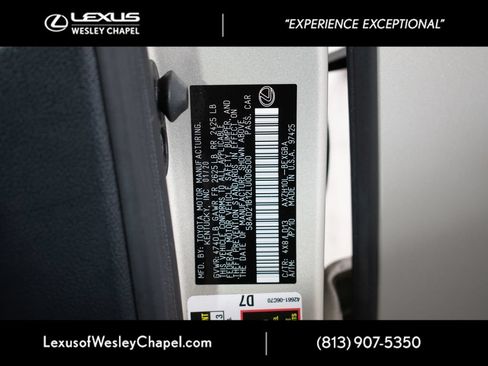 Used 2020 Lexus ES 300h w/ Premium Package FWD image 24