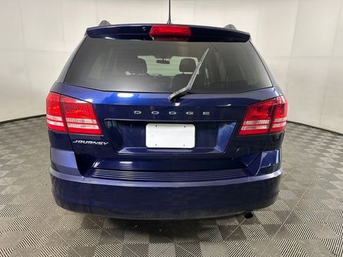 Used 2017 Dodge Journey SE image 4