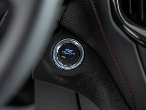 Used 2022 Chevrolet Equinox RS w/ LPO, Floor Liner Package image 27