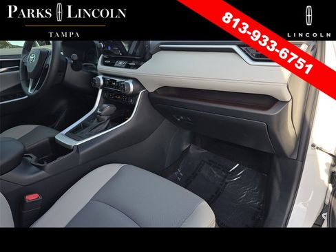 Used 2024 Toyota RAV4 Limited image 11