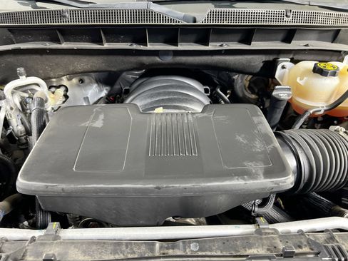 Used 2022 Chevrolet Tahoe LT image 32